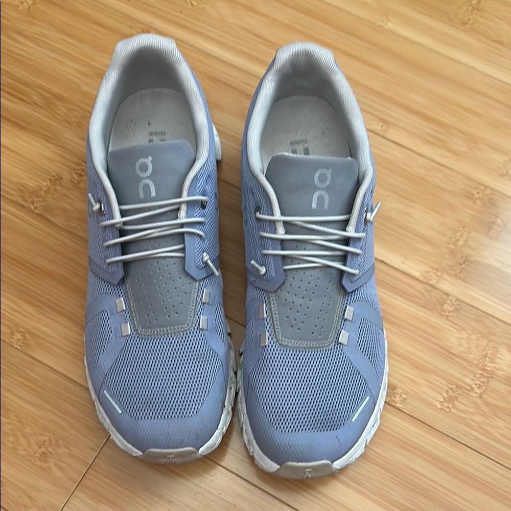 On Running Blue Gray Athletic Shoes with Breathable Mesh